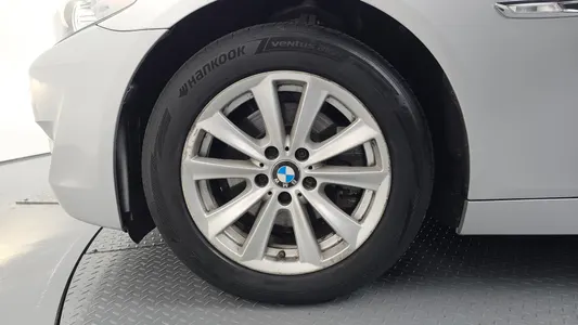 BMW 5 Series (F10) 520d 2012 5