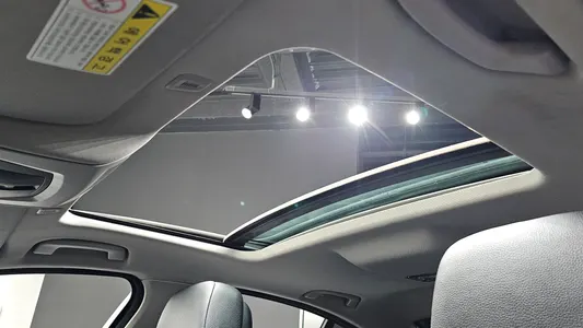 BMW 5 Series (F10) 520d 2012 19