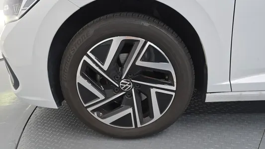 Volkswagen 7 1.5 TSI 2022 5