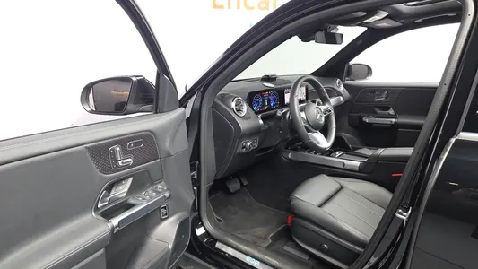 Mercedes-Benz EQB X243 EQB300 4MATIC 2025 10