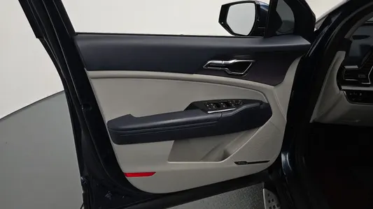 Kia 5 2WD 2023 24