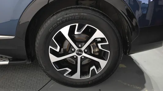 Kia 5 2WD 2023 21