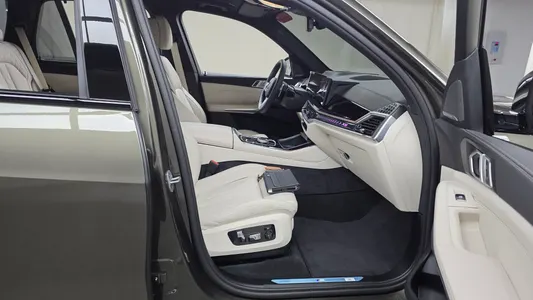 BMW X5 (G05) xDrive 40i M 2025 26