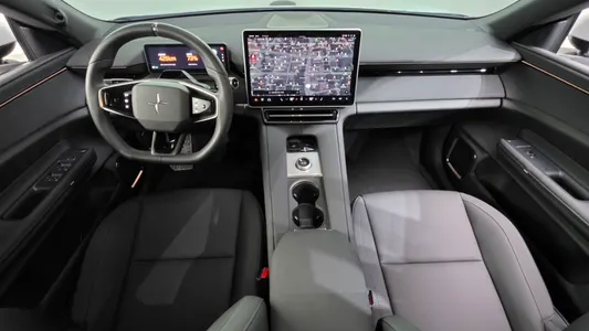Polestar 4 2025 7