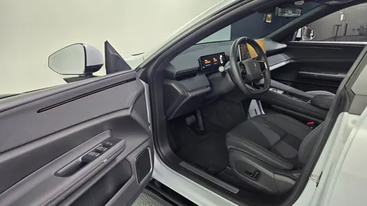 Polestar 4 2025 10