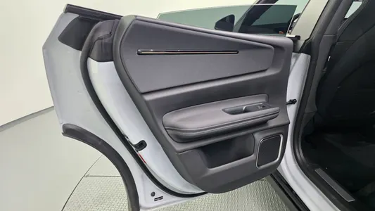 Polestar 4 2025 25