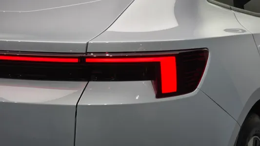 Polestar 4 2025 23