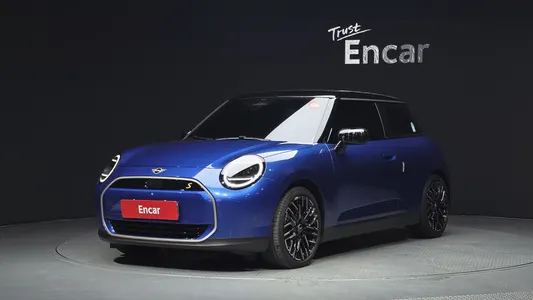 MINI 4 SE 2024