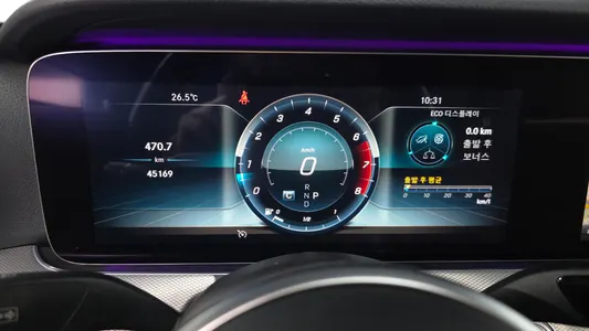 Mercedes-Benz E-Class W213 E300 AMG Line 2019 8