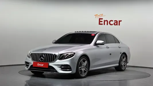 Mercedes-Benz E-Class W213 E300 AMG Line 2019