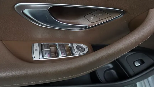 Mercedes-Benz E-Class W213 E300 AMG Line 2019 33