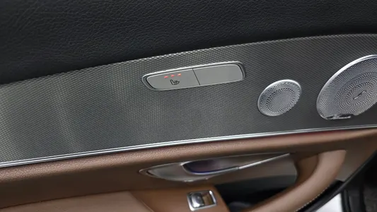 Mercedes-Benz E-Class W213 E300 AMG Line 2019 34