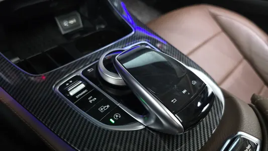 Mercedes-Benz E-Class W213 E300 AMG Line 2019 36