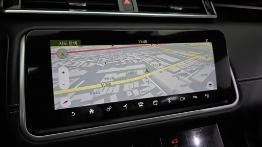 Land Rover 레인지로버 벨라 3.0 D300 R- HSE 2019 15