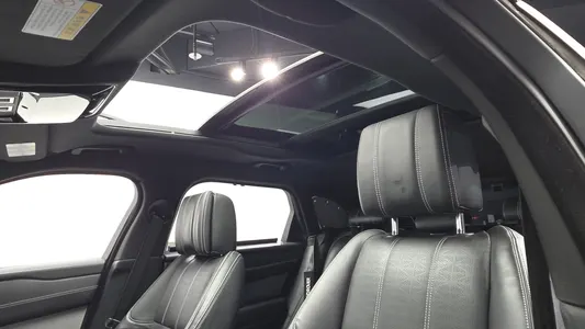 Land Rover 레인지로버 벨라 3.0 D300 R- HSE 2019 18