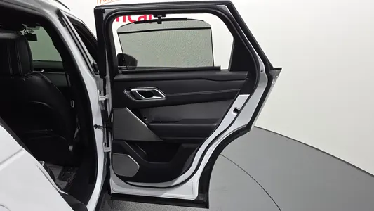 Land Rover 레인지로버 벨라 3.0 D300 R- HSE 2019 25