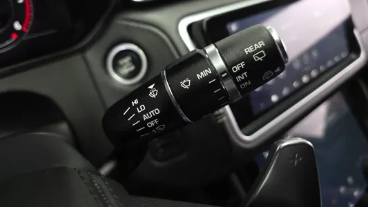 Land Rover 레인지로버 벨라 3.0 D300 R- HSE 2019 32