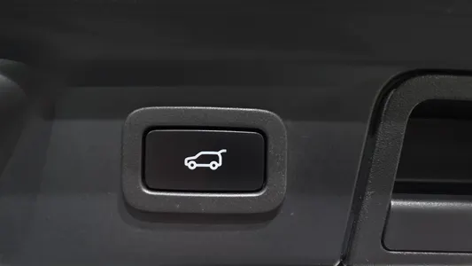 Land Rover 레인지로버 벨라 3.0 D300 R- HSE 2019 27