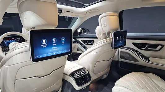 Mercedes-Benz S-Class W223 S500L 4MATIC 2023 32
