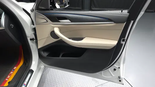 BMW iX3 M 2023 24