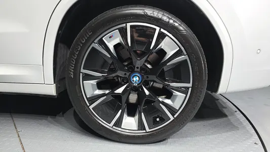 BMW iX3 M 2023 21