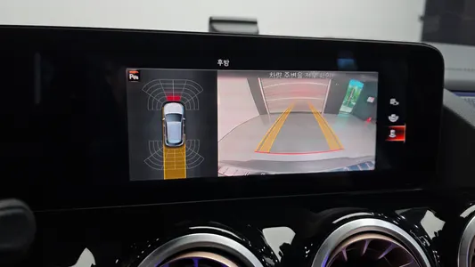 Mercedes-Benz EQA H243 EQA250 2021 16