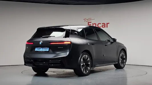 BMW iX xDrive45 M 2026