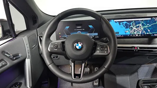 BMW iX xDrive45 M 2026 12