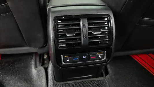 Volkswagen 아테온 2.0 TDI 2019 18