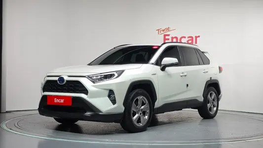 Toyota RAV4 5 2.5 2WD 2021