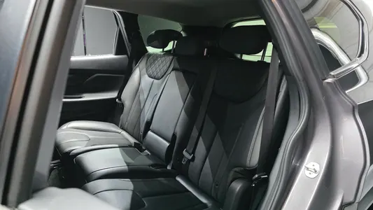 Hyundai 싼타페 HEV 1.6 4WD 2022 26