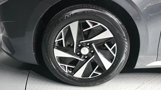 Hyundai IG 2022 5