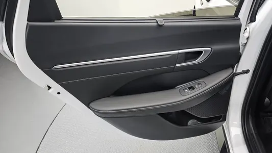 Hyundai (DN8) 2.0 2024 26