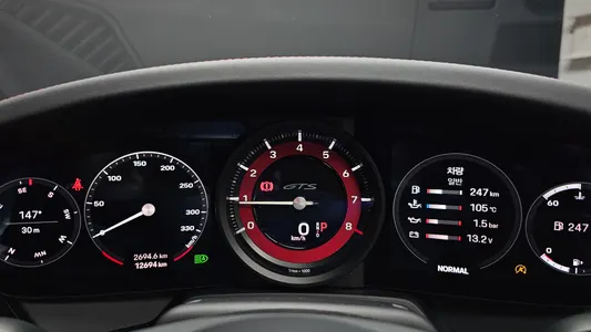 Porsche 911 (992) 4 GTS 2023 7