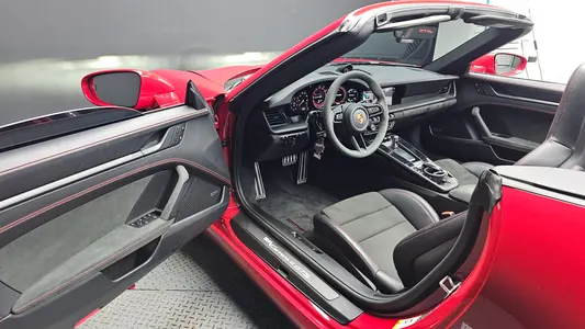 Porsche 911 (992) 4 GTS 2023 9