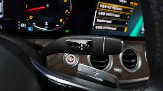 Mercedes-Benz E-Class W213 E250 2020 17