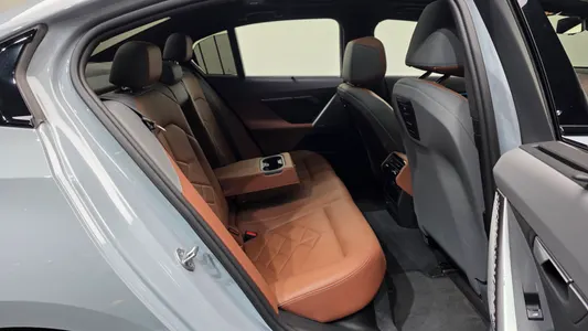 BMW 5 Series (G60) 530i xDrive M 2024 12