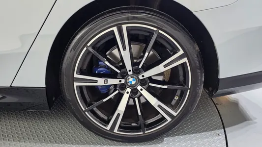 BMW 5 Series (G60) 530i xDrive M 2024 22