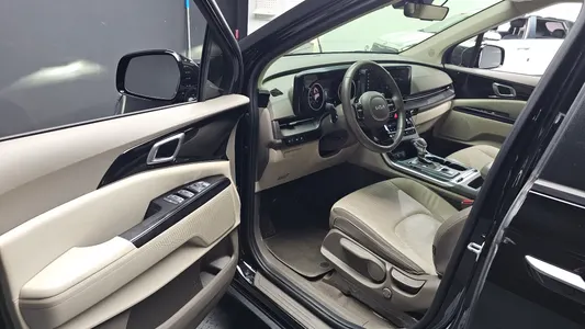Kia Carnival 9 2022 10
