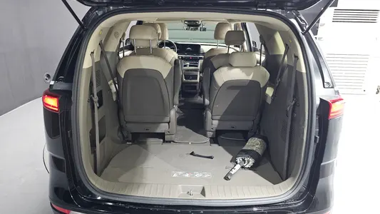 Kia Carnival 9 2022 20