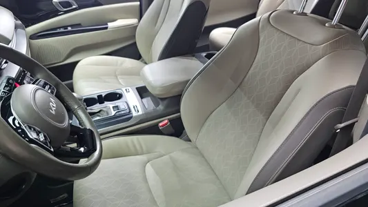 Kia Carnival 9 2022 27