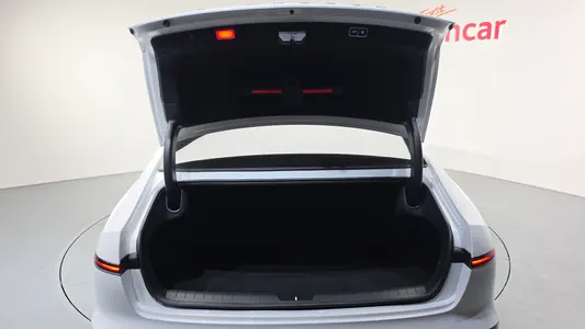 Hyundai (GN7) 2025 20