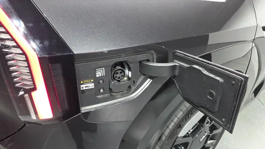 Kia EV9 4WD 2023 30