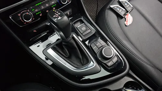 BMW 2 Series Tourer (F45) 2017 9