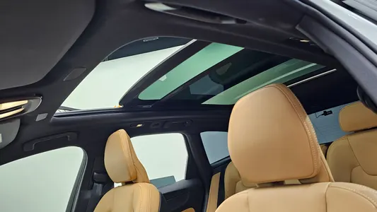 Volvo XC60 2 T8 2025 19
