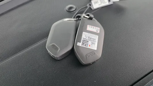 Kia 4 HEV 1.6 2WD 2024 27