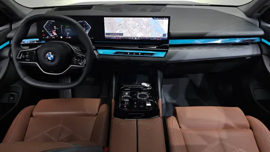 BMW 5 Series (G60) 530i xDrive 2023 7