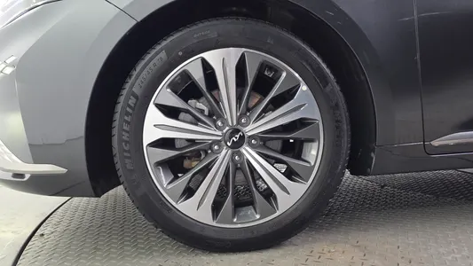 Kia K8 2022 5
