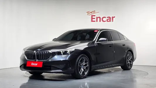 BMW 5 Series (G60) 520i 2023