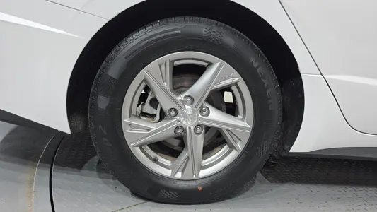 Hyundai (DN8) 2.0 LPG() 2019 5